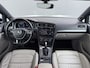 Volkswagen E-Golf Leer Warmtepomp LED+ Apple Carplay Android Navi Adaptieve-Cr. Digit.Dashb. PDC-v+a DAB 17" Ecc Led Premium Audio High-End- Dynaudio Zwarte-Hemel Lmv Privacy Glas Spiegel Pakket Virtual Cockpit Leder Pakket Stoelverwarming Origineel Nederlandse Auto Dealeronderhouden € 48.000 Nieuw!