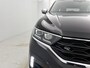 Volkswagen T-Roc 2.0 TSI 4Motion R 300 PK | Panoramadak | Afneembare Trekhaak | Sfeerverlichting | Dealeronderhouden | 19 Inch Velgen | Keyless Access | Achterklep Elektrisch | Beats Audio