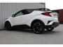 Toyota C-HR 1.8 Hybrid GR-Sport 2-Tone | Incl. 12 maanden garantie | Apple Carplay | Sport zetels | Stoelverwarming | JBL audio | Achteruitrijcamera | Adaptieve cruise control | Dodehoekdetectie | Parkeerhulp |