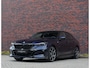 BMW 5-Serie 550e xDrive | M-Performance - Pano - Trekhaak - HUD - B&W