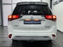 Mitsubishi Outlander 2.4 PHEV Intense Automaat / Navigatie Apple CarPlay / Cruise control / Climate control / etc..