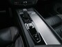 Volvo V60 2.0 B3 R-Design (INCL-BTW) *LEATHER-FABRIC | DIGI-COCKPIT | FULL-LED | MEMORY-PACK | HEATED-SPORTSEATS | LANE-ASSIST | NAVI-FULLMAP | CAMERA | DAB+ | PRIVACY-GLASS | ECC | PDC | TOWBAR | 19''ALU*