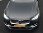 Volvo XC90 T8 Twin Engine AWD Inscription 7 Persoons Plug In Hybrid Dealer O.H PHEV | Panodak | Adaptive Cruise | Luxe Lederen Comfortzetels Massage & Ventilatie | Head Up | 360 Camera | Harman Kardon | Blis | Apple Carplay | Navigatie |