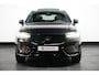 Volvo XC60 2.0 T6 Plug-in hybrid AWD Plus Black Edition | Luchtvering | Stoelventilatie | Trekhaak | Pano | ACC | Stoelverwarming |