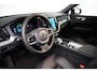 Volvo XC60 2.0 T6 Plug-in hybrid AWD Plus Black Edition | Luchtvering | Stoelventilatie | Trekhaak | Pano | ACC | Stoelverwarming |