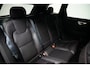 Volvo XC60 2.0 T6 Plug-in hybrid AWD Plus Black Edition | Luchtvering | Stoelventilatie | Trekhaak | Pano | ACC | Stoelverwarming |