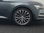 Skoda Superb Combi 1.4 TSI iV Laurin & Klement Plug In Hybrid 218pk Dealer O.H PHEV | Panodak | Trekhaak af Fabriek | Adaptive Cruise | Lederen Sportstoelen Memory & Venilatie | Camera | Crystal LED | 19"L.M | Virtual | Navigatie |