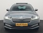 Skoda Superb Combi 1.4 TSI iV Laurin & Klement Plug In Hybrid 218pk Dealer O.H PHEV | Panodak | Trekhaak af Fabriek | Adaptive Cruise | Lederen Sportstoelen Memory & Venilatie | Camera | Crystal LED | 19"L.M | Virtual | Navigatie |