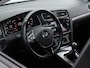 Volkswagen Golf 1.0 TSI Comfortline Business | Trekhaak | Camera | Stoelverwarming | Digital Cockpit | Navigatie | Adaptive Cruise | LED achterlichten |
