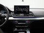 Audi Q5 Sportback 55 TFSI e S edition Competition 367 PK | S-line | Automaat | Navigatie | B&O | Panoramadak | Luchtvering | Head-up display | Stoelverwarming voor en achter | Trekhaak | LED Matrix | Parkeerassistent | Adaptive Cruise Control |
