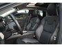 Volvo XC60 Recharge T8 AWD Inscription | Luchtvering | Panoramadak | 360º Camera | Stoel + Stuur Verwarmd | Pilot-Assist |