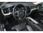 Volvo XC60 Recharge T8 AWD Inscription | Luchtvering | Panoramadak | 360º Camera | Stoel + Stuur Verwarmd | Pilot-Assist |
