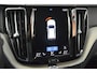 Volvo XC60 Recharge T8 AWD Inscription | Luchtvering | Panoramadak | 360º Camera | Stoel + Stuur Verwarmd | Pilot-Assist |