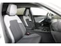 Opel Astra Sports Tourer 1.2 Turbo 110 Business Edition | Navi | Clima | Adaptive Cruise | Stoel- & Stuurverwarming | Camera | Parkeersensoren V+A | 16" Lichtmetaal |