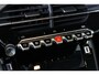 Peugeot 208 1.2 Hybrid 110 e-DCS6 Allure | Navi | Clima | Cruise | Camera V+A | Parkeersensoren V+A | Dodehoeksensoren | Full LED | 16" Lichtmetaal | Metallic |