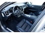 Volvo V60 T6 Automaat AWD Inscription | Panoramadak| Polestar Engineerded Optimisation | Park Assist voor en Achter| Verwarmbaar Stuurwiel| Verwarmbare voorstoelen en Achterbank| Parkeerverwarming| Blind spot| Adaptieve Cruise Control| Lederen Interieur.