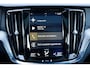 Volvo V60 T6 Automaat AWD Inscription | Panoramadak| Polestar Engineerded Optimisation | Park Assist voor en Achter| Verwarmbaar Stuurwiel| Verwarmbare voorstoelen en Achterbank| Parkeerverwarming| Blind spot| Adaptieve Cruise Control| Lederen Interieur.