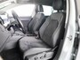 Volkswagen Golf 1.5 eTSI Style Navigatie | Parkeersensoren | Adaptieve cruise control | Camera | 19 inch |