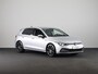 Volkswagen Golf 1.5 eTSI Style Navigatie | Parkeersensoren | Adaptieve cruise control | Camera | 19 inch |