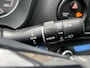 Toyota Yaris 1.5 Hybrid 100pk Automaat Dynamic Bi-Tone | Carplay | Stoelverwarming | Parkeercamera | Winterbandenset | Licht/regensensor | Keyless Entry | Cruise |