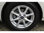 Ford Fiesta 1.0-125pk EcoBoost Mild-Hybrid Titanium. Uniek mooie en luxe Fiesta, slechts 39.000km ! Autm. airco, navigatie, telefoonvoorb., pdc v+a, B&O soundsyst., LM wielen, trekhaak, LED verlichting, adapt. cruise cntrl, side- en lane assist, metallic lak etc.