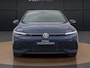 Volkswagen Golf 1.5 eTSI R-Line Edition | Navigatie | IQ-Light | Camera | ACC | Stuur-/Stoelverwarming | Side Assist |