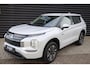 Mitsubishi Outlander 2.4 PHEV Pure Rijklaarprijs nu € 47.989,- Nieuw! Uit voorraad leverbaar & tijdelijk € 4.000,- korting!