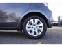 Toyota Yaris 1.3 16v VVT-i 99pk 5D Aspiration AIRCO Parkeer Camera