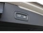 Volvo V60 T6 Plug-in hybrid AWD Plus Dark | Trekhaak | Harman Kardon Premium Sound | Semi Elektrische Trekhaak | Elektrisch Verstelbare Voorstoelen met Geheugen | Stoel- en Stuurverwarming | 360° Camera | Adaptive Cruise Control | Pilot Assist
