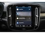 Volvo XC40 Recharge Plus 70 kWh | Pilot assist | Trekhaak | All season banden | Park assist