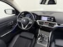 BMW 3-Serie 320i 2.0T 184pk AUT-8 Navi-Pro Apple Carplay Android Bordherk. Sport Line Shadow-Line Sportstoel+ 1/2 Leer PDC-a+v Teleservice Dual-ECC Business Edition HiFi+9speakers Drive-Assist LED Connected-Services LED Live Cockpit Pro Active guard DAB WiFi 1600kg trekvermogen