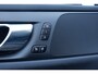 Volvo V60 Cross Country B5 AWD AUT8 250PK Pro Standkachel, Stoelverwarming voor, Stuurwielverwarming, Elektrisch bedienbare voorstoelen met geheugen, Elektrisch bedienbaar glazen panoramisch schuif-/kanteldak, Harman Kardon audio, Draadloos opladen telefoon, 20" Lichtmetalen velgen