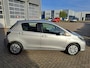 Toyota Yaris 1.5 Full Hybrid Aspiration ACHTERUITRIJCAMERA AIRCO ONDERHOUDSBOEKJES