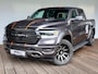 Dodge Ram 1500 5.7 V8 4x4 Crew Cab Dominator | Uitlaatklep | Pano-dak | Tonneau cover | 22" | Fenders |