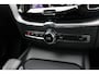 Volvo XC60 B5 Automaat Business Pro | Adapt. Cruise | Trekhaak | Camera | Verw. stoelen & stuurwiel | DAB