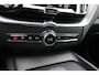 Volvo XC60 B5 Automaat Business Pro | Adapt. Cruise | Trekhaak | Camera | Verw. stoelen & stuurwiel | DAB