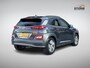 Hyundai Kona Electric EV Premium 64 kWh SoH 97%, 3-Fase Lader NL-Auto!