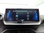 Peugeot e-2008 EV GT 50 kWh 136pk Automaat | 1ste Eigenaar | Navigatie | Climate Control | Cruise Control | Achteruitrijcamera | DAB Ontvanger | LED | 17" Lichtmetalen Velgen | Apple Carplay/Android Auto |
