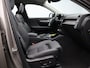 Volvo XC40 T3 Automaat Inscription / Trekhaak / Pan. dak / Standkachel / 360 camera / Harman Kardon / Elektr. bed. stoelen / 19" / CarPlay / DAB+
