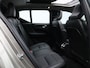 Volvo XC40 T3 Automaat Inscription / Trekhaak / Pan. dak / Standkachel / 360 camera / Harman Kardon / Elektr. bed. stoelen / 19" / CarPlay / DAB+