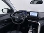 Peugeot 5008 T131PK AUT-8 7-Pers. Pano-Dak Elektr.Stoel+Geheug. Adaptive-Cruise Afn.Trekhaak Apple Android Carplay Navi 360-Camera Elektr.A-Klep DAB+ MirrorScreen Park-Assist 19"LM Connected-Services Elektr. Achterklep PDC-A+Voor 1/2 Leder Keyless Bordherkenning Premi Virtual Cockpit (Digidash) Pack City 1+2 Privacy Glas Orig.NLse auto, 1e eigenaar, dealer onderhouden. € 45.000 nieuw!
