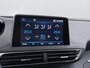 Peugeot 5008 T131PK AUT-8 7-Pers. Pano-Dak Elektr.Stoel+Geheug. Adaptive-Cruise Afn.Trekhaak Apple Android Carplay Navi 360-Camera Elektr.A-Klep DAB+ MirrorScreen Park-Assist 19"LM Connected-Services Elektr. Achterklep PDC-A+Voor 1/2 Leder Keyless Bordherkenning Premi Virtual Cockpit (Digidash) Pack City 1+2 Privacy Glas Orig.NLse auto, 1e eigenaar,  dealer onderhouden. € 45.000 nieuw!