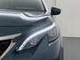 Peugeot 5008 T131PK AUT-8 7-Pers. Pano-Dak Elektr.Stoel+Geheug. Adaptive-Cruise Afn.Trekhaak Apple Android Carplay Navi 360-Camera Elektr.A-Klep DAB+ MirrorScreen Park-Assist 19"LM Connected-Services Elektr. Achterklep PDC-A+Voor 1/2 Leder Keyless Bordherkenning Premi Virtual Cockpit (Digidash) Pack City 1+2 Privacy Glas Orig.NLse auto, 1e eigenaar, dealer onderhouden. € 45.000 nieuw!