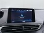 Peugeot 5008 T131PK AUT-8 7-Pers. Pano-Dak Elektr.Stoel+Geheug. Adaptive-Cruise Afn.Trekhaak Apple Android Carplay Navi 360-Camera Elektr.A-Klep DAB+ MirrorScreen Park-Assist 19"LM Connected-Services Elektr. Achterklep PDC-A+Voor 1/2 Leder Keyless Bordherkenning Premi Virtual Cockpit (Digidash) Pack City 1+2 Privacy Glas Orig.NLse auto, 1e eigenaar, dealer onderhouden. € 45.000 nieuw!