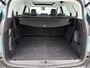 Peugeot 5008 T131PK AUT-8 7-Pers. Pano-Dak Elektr.Stoel+Geheug. Adaptive-Cruise Afn.Trekhaak Apple Android Carplay Navi 360-Camera Elektr.A-Klep DAB+ MirrorScreen Park-Assist 19"LM Connected-Services Elektr. Achterklep PDC-A+Voor 1/2 Leder Keyless Bordherkenning Premi Virtual Cockpit (Digidash) Pack City 1+2 Privacy Glas Orig.NLse auto, 1e eigenaar, dealer onderhouden. € 45.000 nieuw!