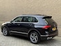 Volkswagen Tiguan 1.4 TSI eHybrid 245pk PHEV R-Line Business+ | Panoramadak | Adaptieve cruise | Lane assist | Headup display | Matrix LED | DAB | Apple CarPlay | Camera | Stoel&stuurverwarming | Navigatie | Virtual cockpit | IO.light | Elektrische achterklep | Dodehoekdetectie | Volledig onderhouden