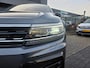 Volkswagen Tiguan Allspace 2.0 TSI 4Motion Highline 7p. | Met o.a. panoramadak, adaptive cruise, trekhaak, R-line in- en exterieur