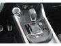 Alfa Romeo Tonale 1.5T 160PK Hybrid VELOCE | PANORAMISCH SCHUIF/KANTEL DAK | PREMIUM PACK: LEDEREN BEKLEDING/GEVENTILEERDE VOORSTOELEN/4-VOUDIG ELEKTRISCH VERSTELBARE LENDESTEUN VOORSTOELEN/HOOGGLANS ZWARTE RAAMOMLIJSTING/AMBIENT LIGHTING | TECHNOLOGY PACK: PARKEERWAARSCHUWING VOOR EN ACHTER/360° CAMERA/AUTOMATISCH INPARKEREN/ AUTONOMOUS DRIVING LEVEL 2: ADAPTIVE CRUISE CONTROL/LANE CENTERING ASSIST/TRAFFIC JAM ASSIST DODEHOEK DETECTIE AUTOMATISCH DIMMENDE BUITENSPIEGELS ELEKTRISCH BEDIENBARE ACHTERKLEP | WINTERPACK: STOELVERWARMING VOOR/STUURVERWARMING/VERWARMBARE RUITENSPROEIERS | HARMAN KARDON SOUND SYSTEM | 20" LICHTMETALEN VELGEN "GRAPHITE GREY" | DRAADLOZE TELEFOONLADER | NAVIGATIE | DRAADLOZE APPLE CARPLAY/ANDROID AUTO | FULL LED MATRIX KOPLAMPEN |