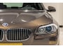 BMW 5-Serie 535xi High Executive|NAP|Trekhaak|HUD|E-stoel|Cam