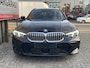 BMW 3-Serie Touring 330i M Sport 18"/Adaptieve cruise/Sportstoelen/Stoelverwarming/HiFi/Sfeerverlichting/Camera/Apple Carplay & Android Auto/Elektrische klep